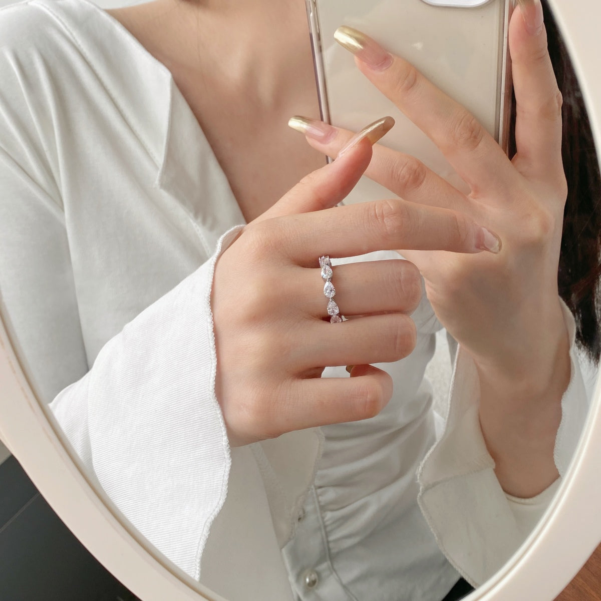 [Love More]Exquisite Pear Cut Tennis Ring