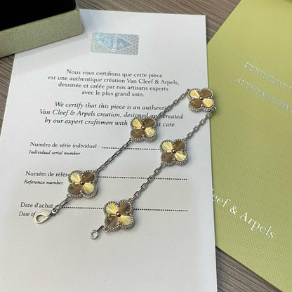 [Love More]CLOVER  5 MOTIFS  CHRISTMAS LIMITED EDITION BRACELET