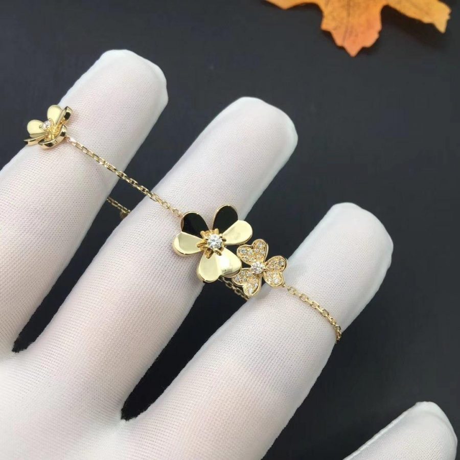 [Love More]FRIVOLE GOLD 5 FLOWERS BRACELET
